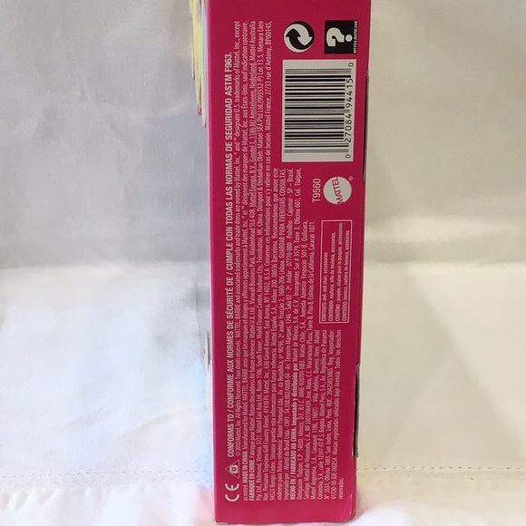 Mattel Barbie Lifeguard Play Set - Picture 7 of 7